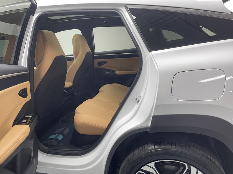 Geely Galaxy Galaxy L7 2024