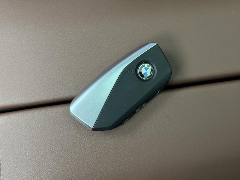 BMW BMW i5 2024