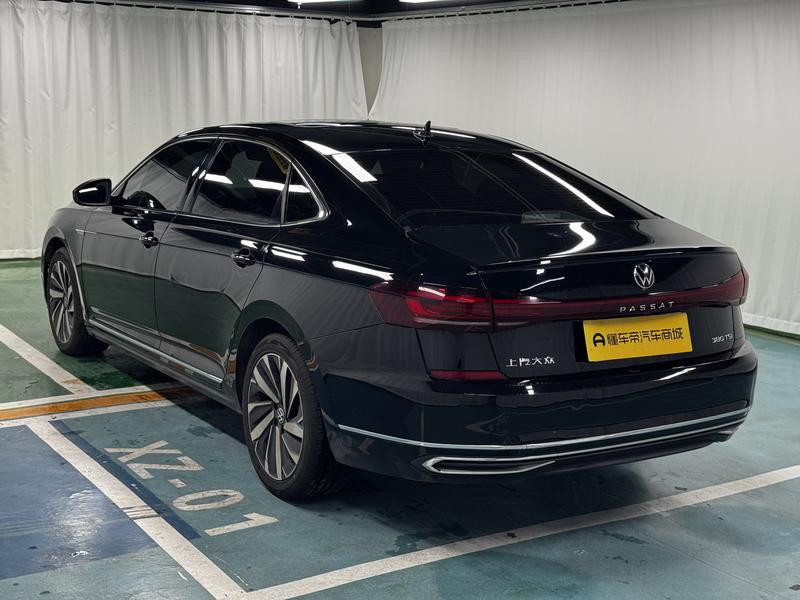 Volkswagen Passat 2024