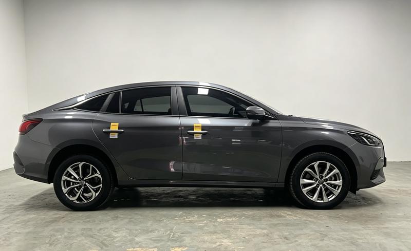 MG MG5 2023