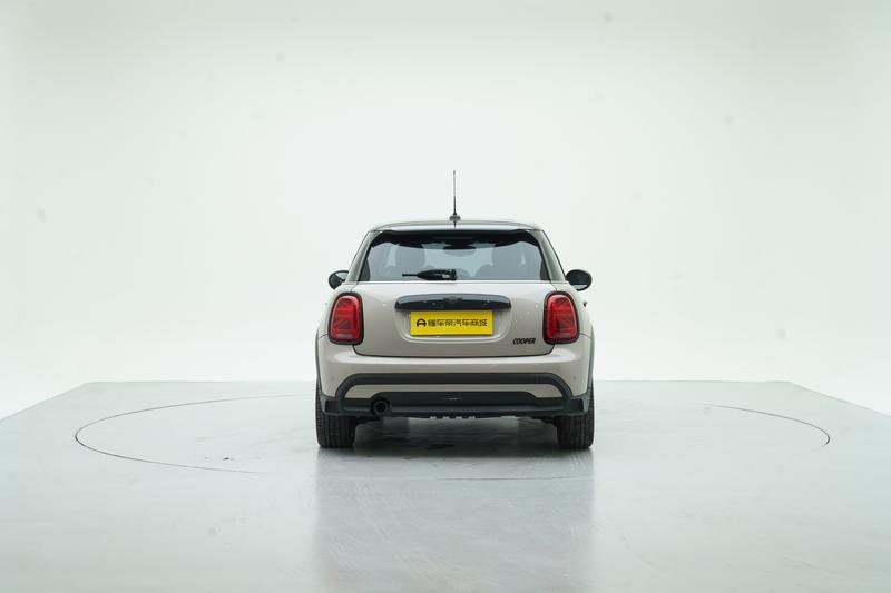MINI MINI 2023