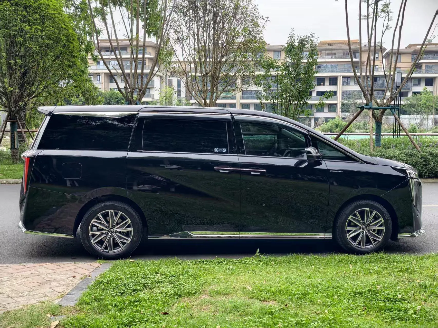 GAC Trumpchi M8 Master Series 2.0 TGDI Premium Edition