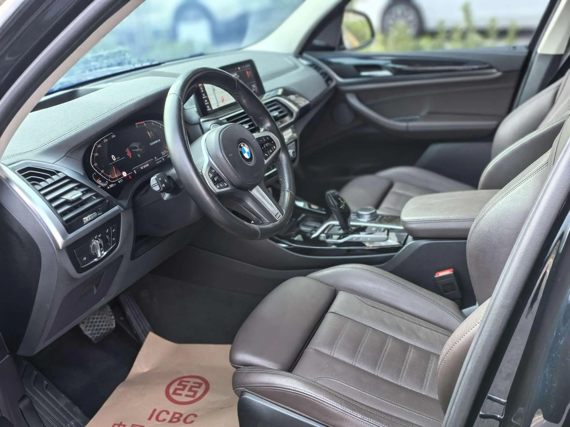 BMW BMW X3 xDrive30i leading M sports suit