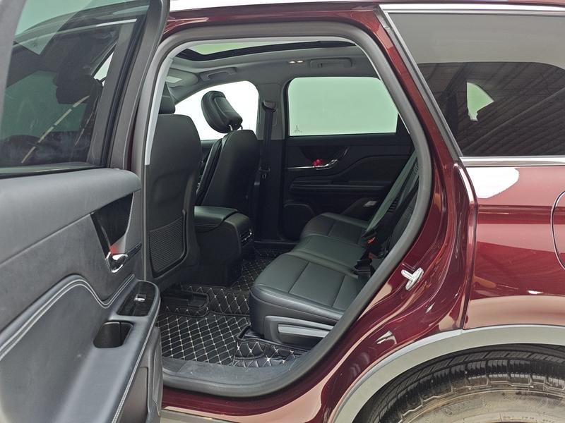 Lincoln adventurer 2022