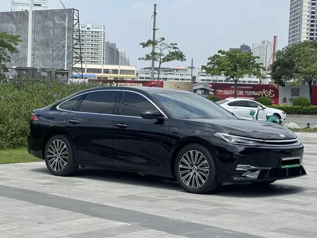 Geely Galaxy Galaxy A7 150km Starship Version