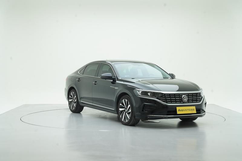 Volkswagen Passat 2023