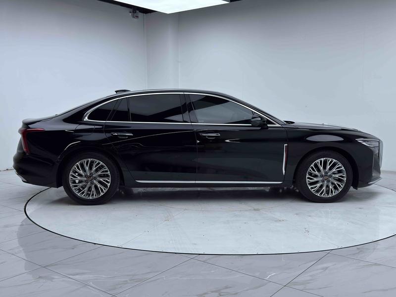 Hongqi Red Flag H5 2023