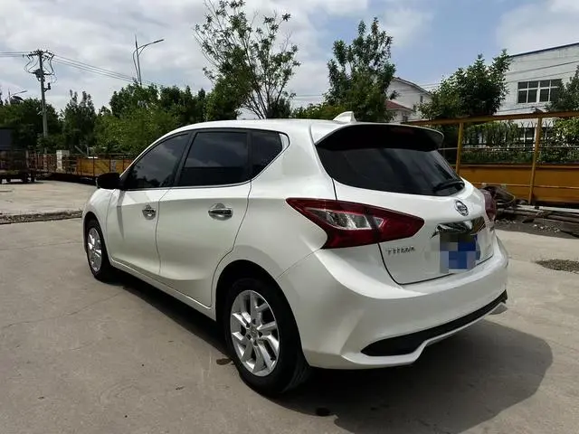 Nissan TIIDA 1.6L CVT Smart Travel Edition