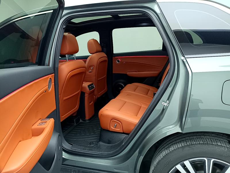 Hongqi 红旗HS6 PHEV 2026
