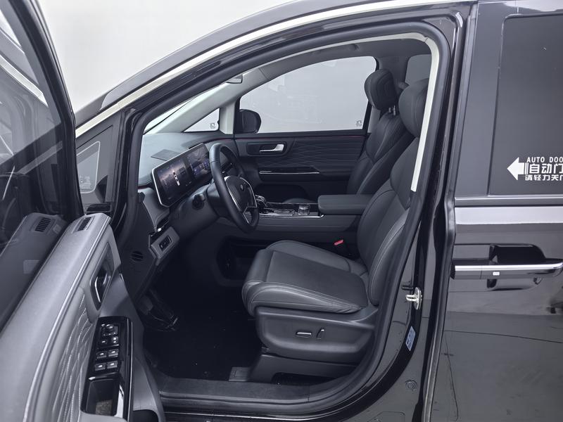 JAC Refine Ruifeng RF8 2024