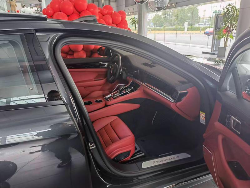 Porsche Panamera 2022