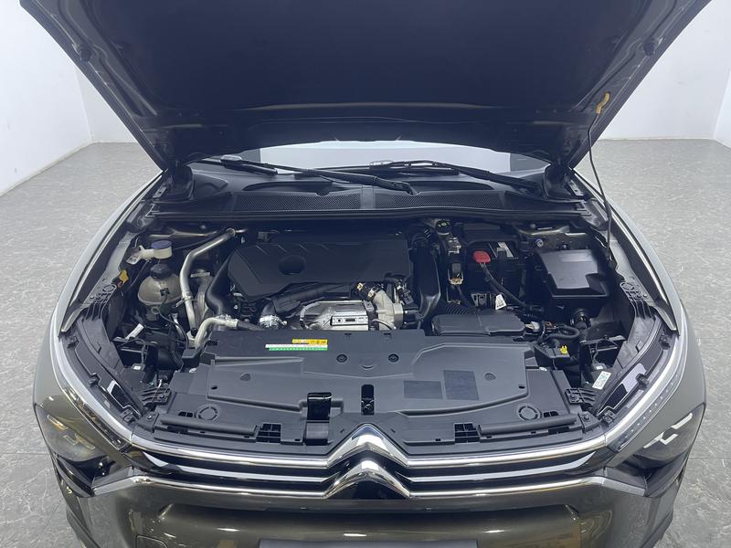 Citroen Versailles C5 X 2021