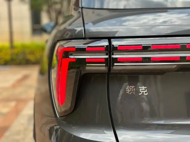 LYNK & CO Lynk 01 2.0TD two-wheel drive Asian Games Version