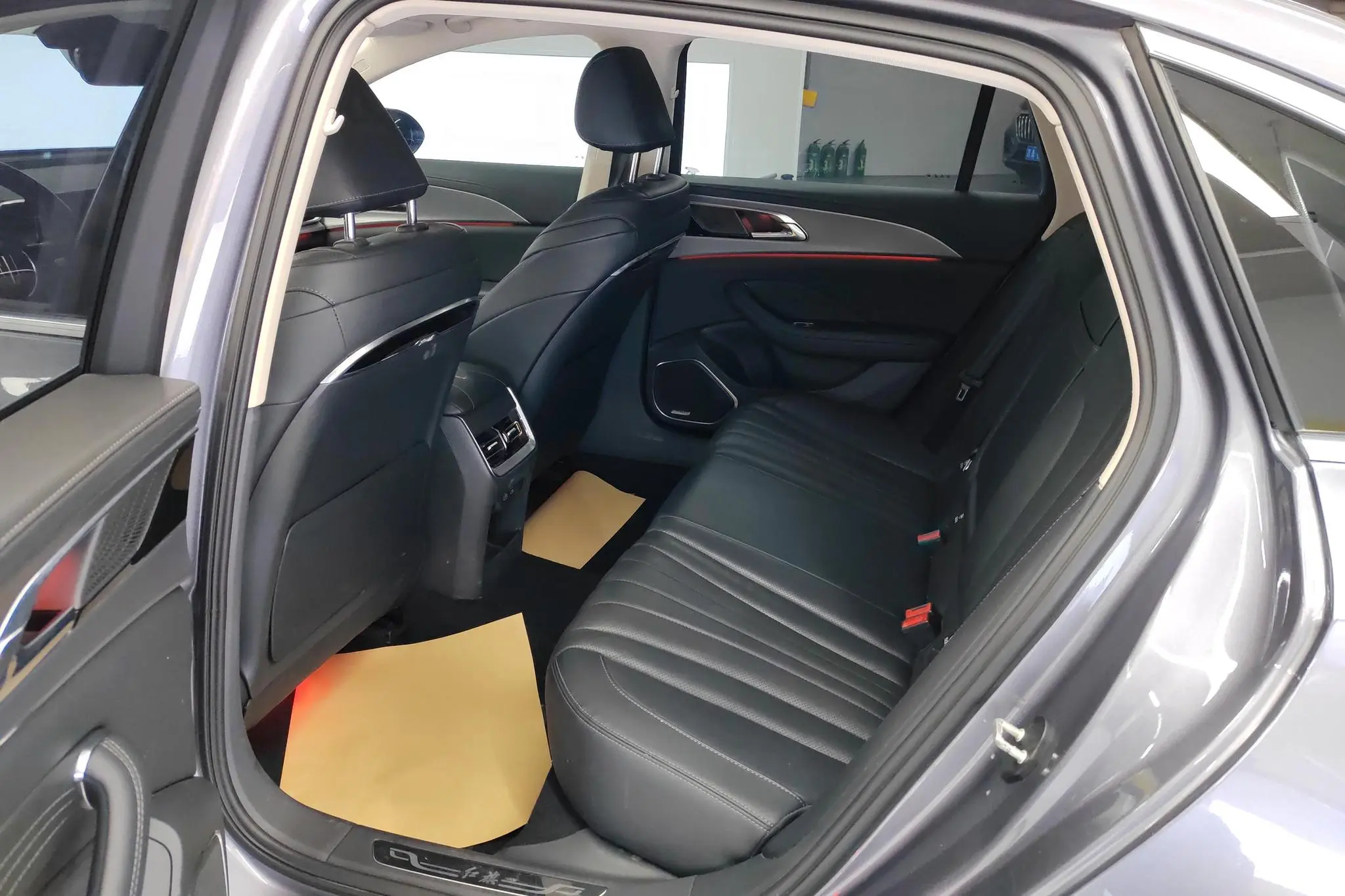 Hongqi Hongqi H5 2.0T Automatic Zhilian Qichang Version