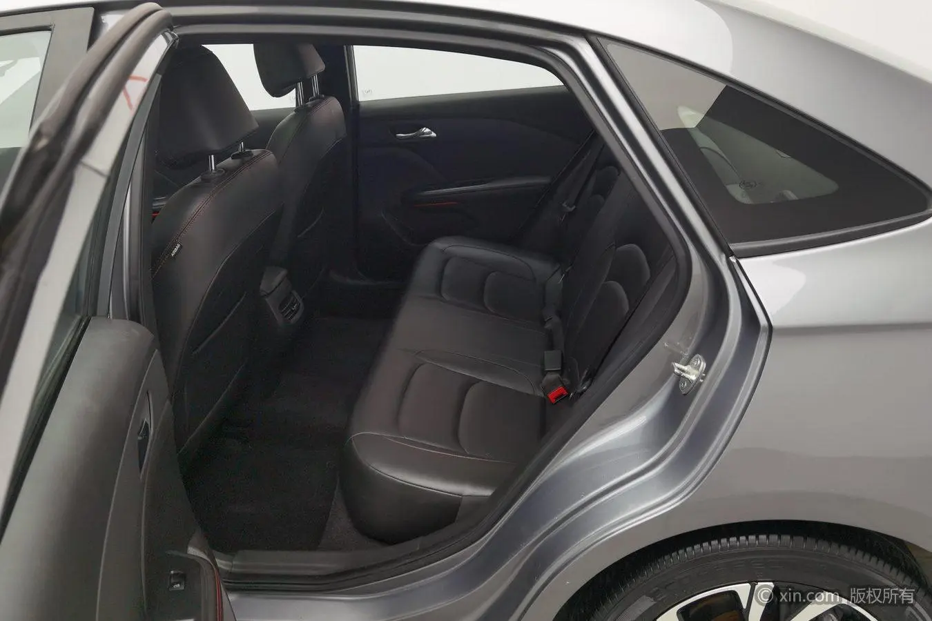 Chevrolet Cruze RS 330T Automatic Fun Version