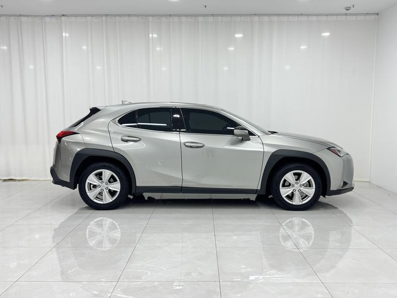Lexus Lexus UX 2020
