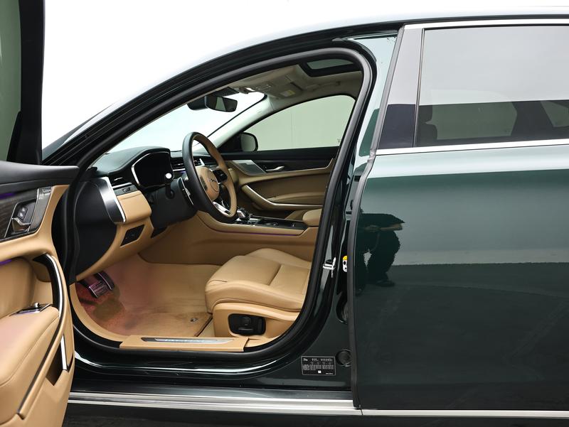 Jaguar Jaguar XFL 2025