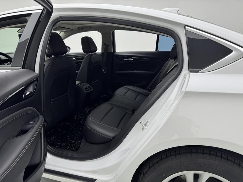 Buick Regal 2024