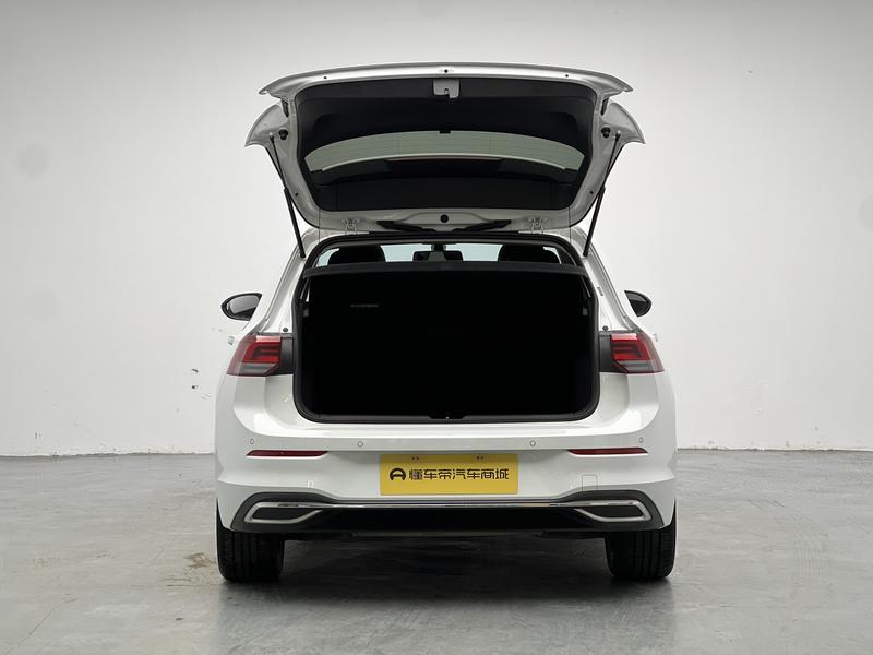 Volkswagen golf 2023