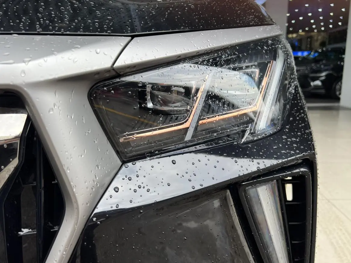 GAC Trumpchi GS4 PLUS 390T automatic Nebula version