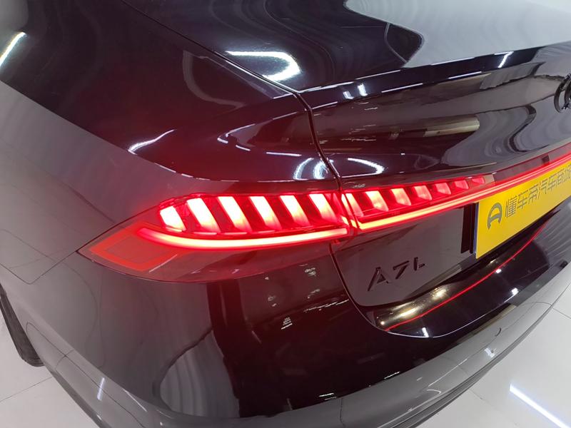 Audi Audi A7L 2024