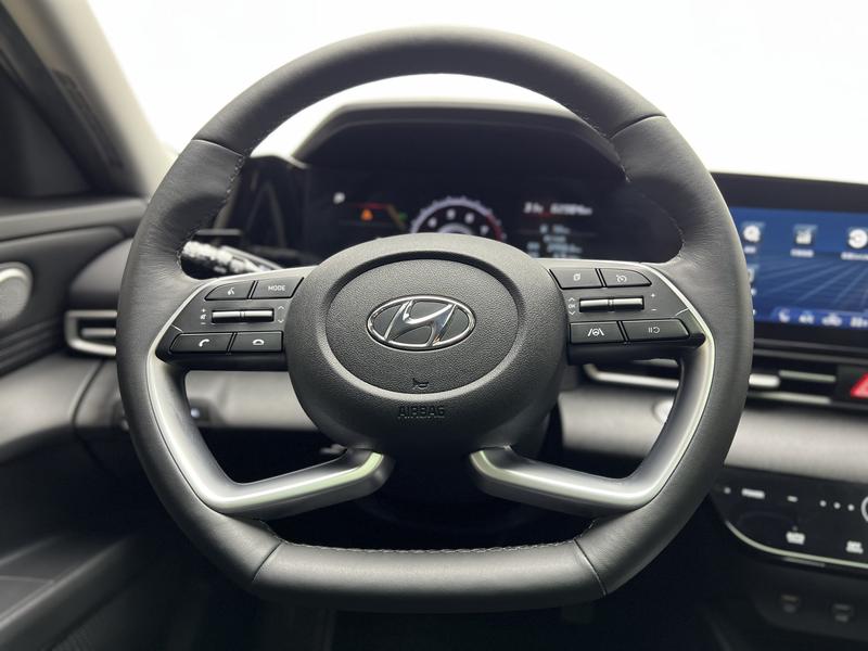Hyundai Elantra 2022