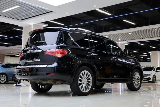 Infiniti Infiniti QX80 5.6L 4WD