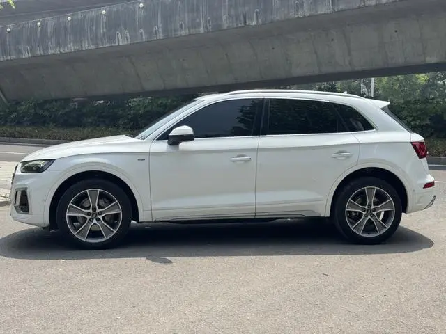 Audi Audi Q5L 45T luxury dynamic type