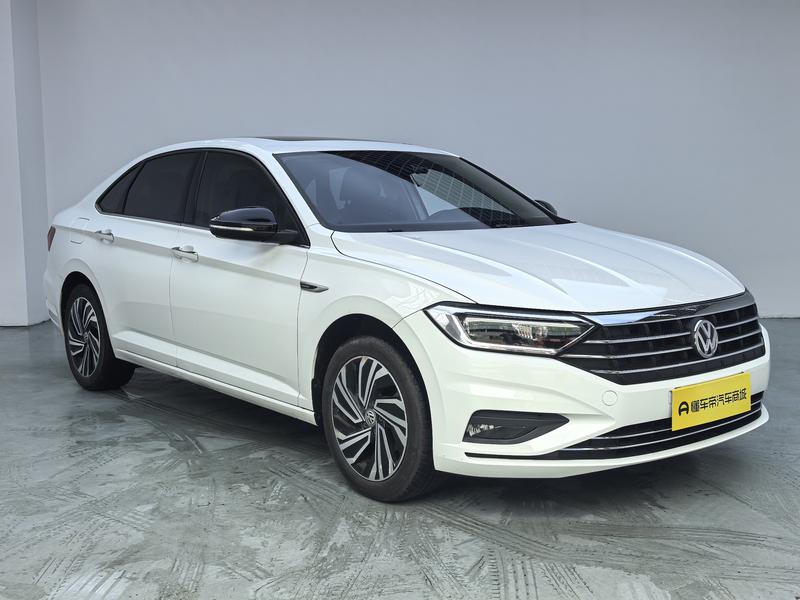 Volkswagen Sagitar 2021