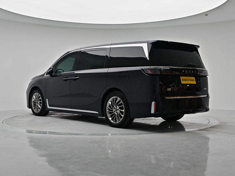 Voyah Lantu Dreamer PHEV 2024