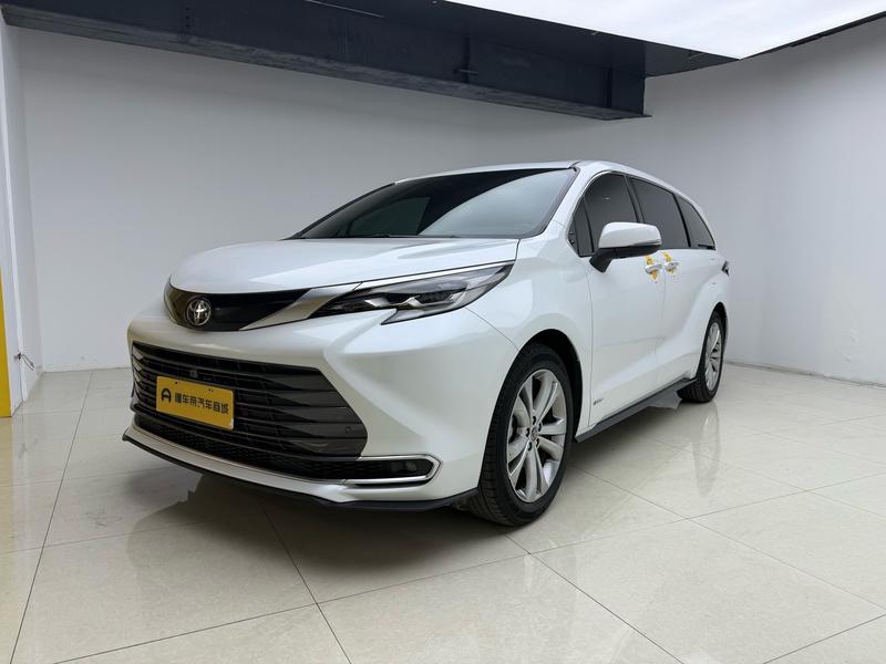 Toyota Sienna 2024