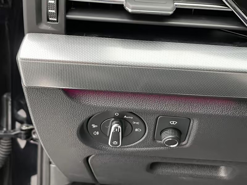 Volkswagen Passat 2024