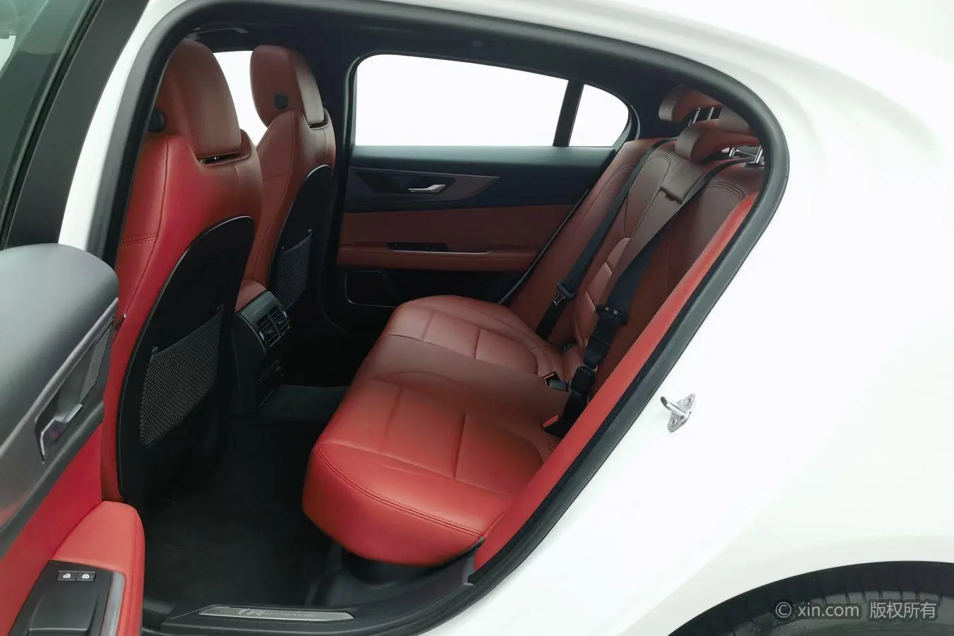 Jaguar Jaguar XEL 2.0T 250PS R-DYNAMIC S Enterprising Sports Edition