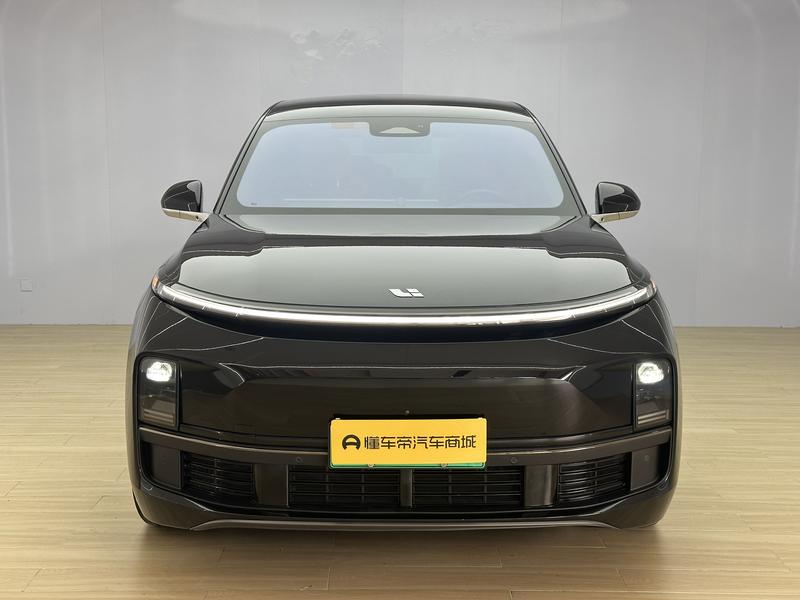 Li Auto Ideal L8 2023