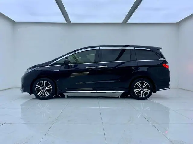 Honda Odyssey 2.0L Sharp*Exclusive Edition