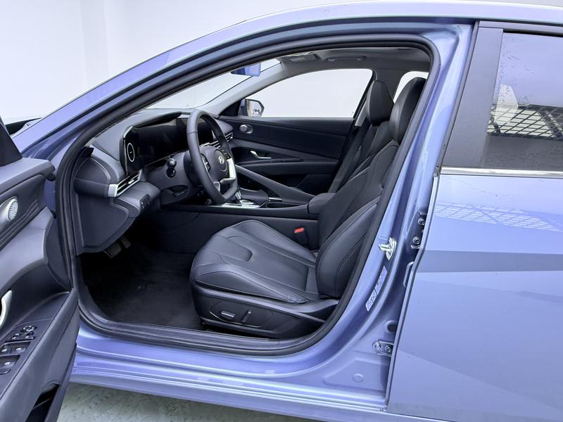 Hyundai Elantra 2023