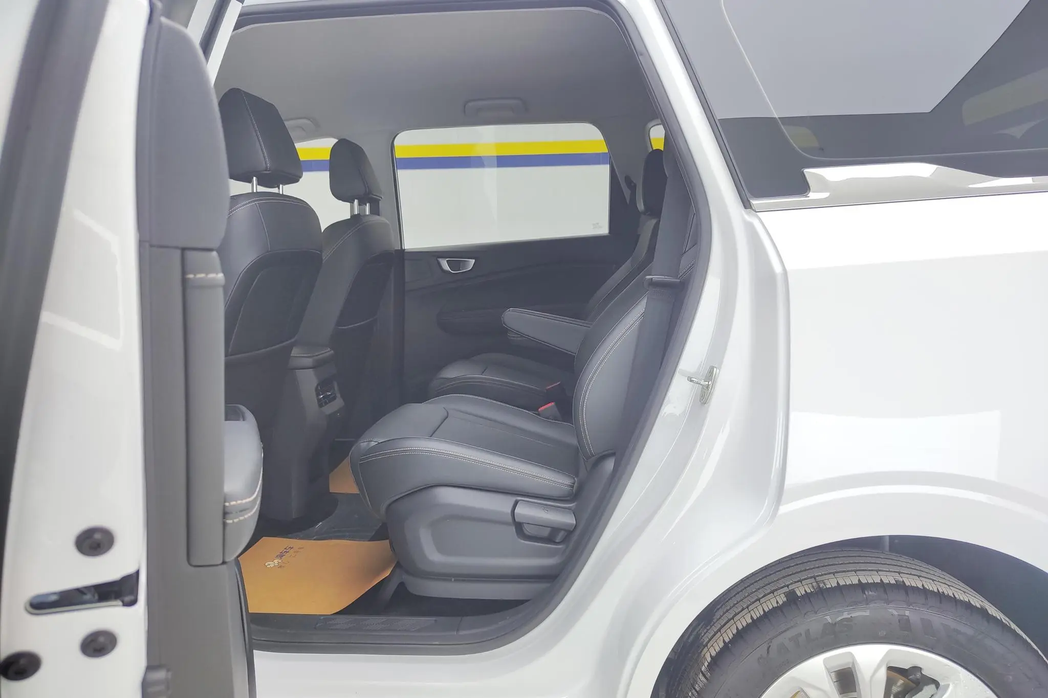 Wuling Wuling Jiachen 1.5T CVT Smart Luxury