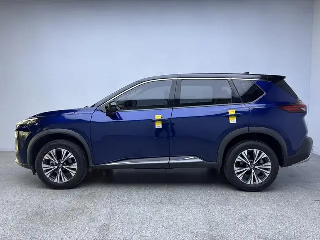 Nissan Qijun VC-Turbo 300 CVT 4WD Deluxe Edition