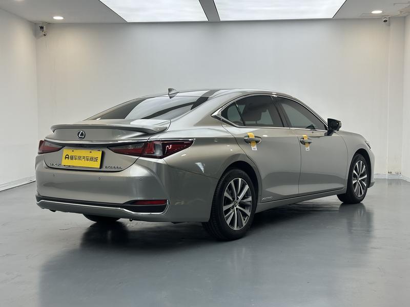 Lexus Lexus ES 2020