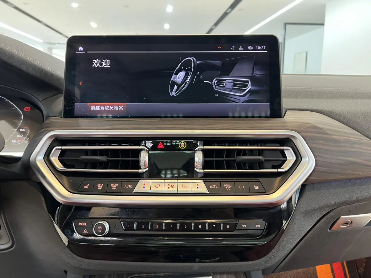 BMW BMW X3 The second facelift xDrive30i leading M Yao Ye suit