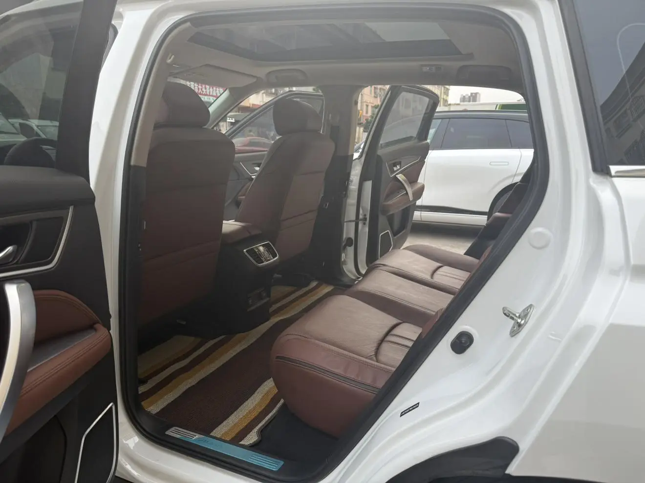 Honda Crown Road 370 TURBO 9AT Premium Edition AWD