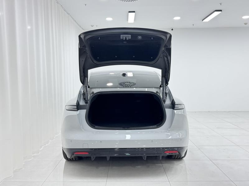 NIO NIO ET5 2025