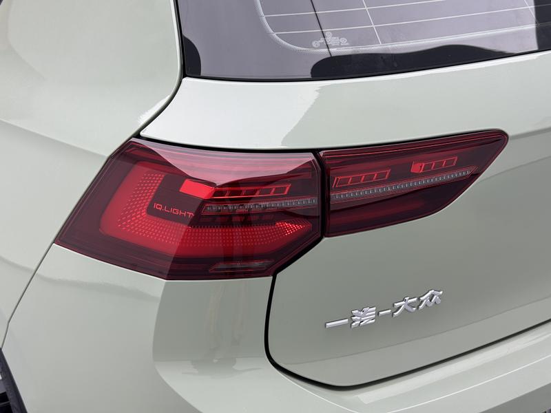 Volkswagen Golf GTI 2023