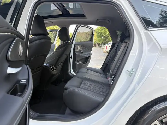 Chery Fulwin Arrizo 8 1.6TGDI DCT Yi