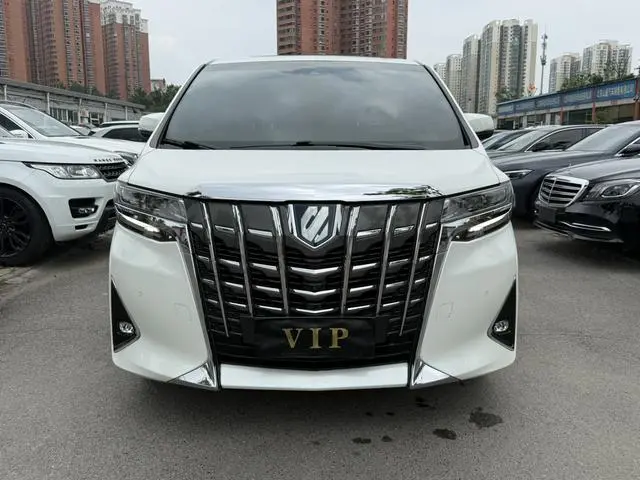 TOYOTA Elfa Dual engine 2.5L Premium Edition