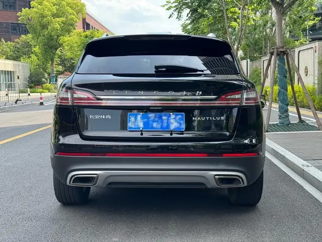Lincoln Navigator 2.0T four-wheel drive Zunya Edition