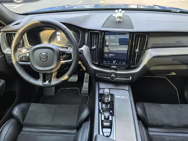 Volvo Volvo XC60 PHEV T8 E-drive hybrid Zhiya Sports Edition Country VI