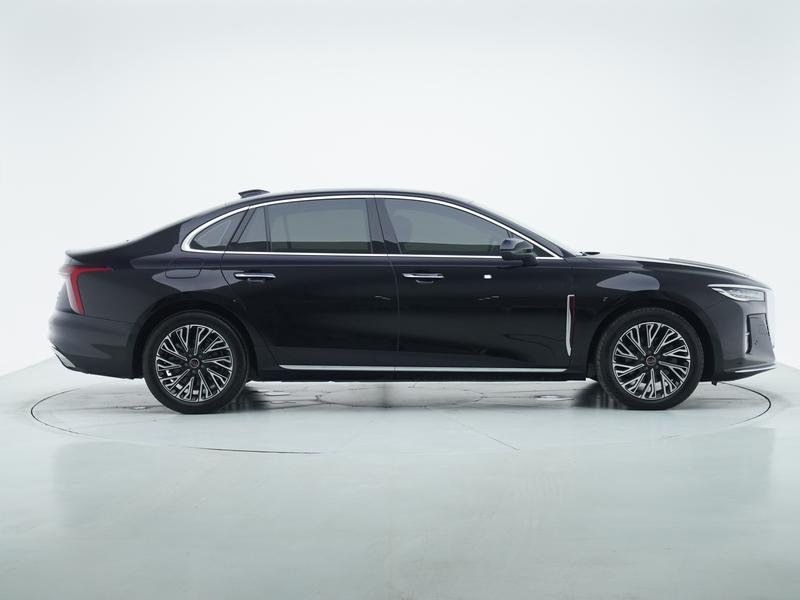 Hongqi Red Flag H5 2025