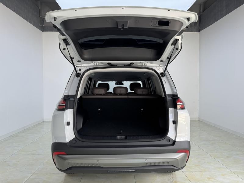 Wuling Starlight 560 PHEV 2026