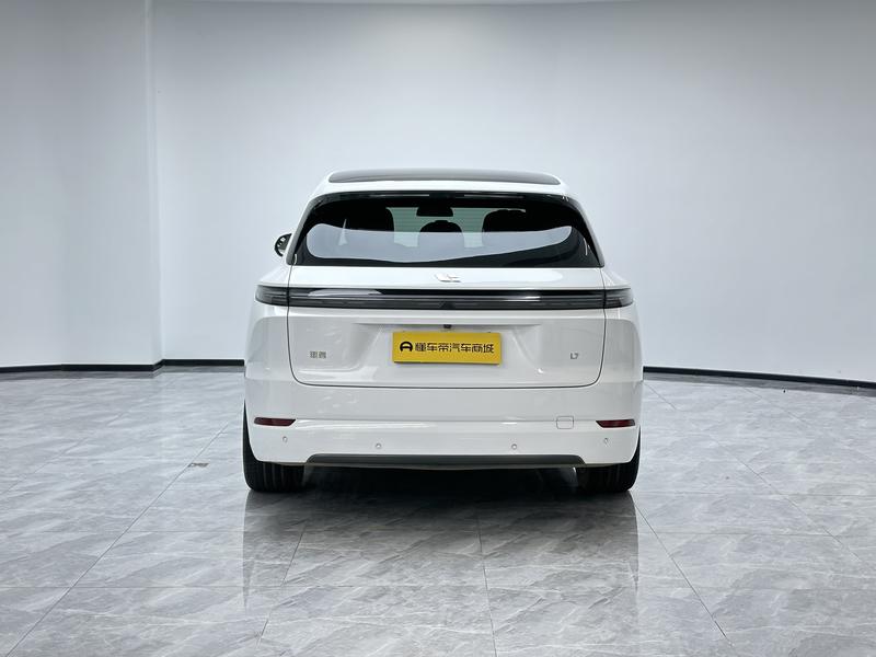 Li Auto Ideal L7 2024